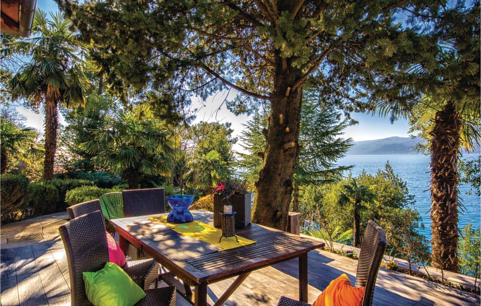 Awesome apartment in Rijeka with 1 Bedrooms&WiFi Buitenkant foto