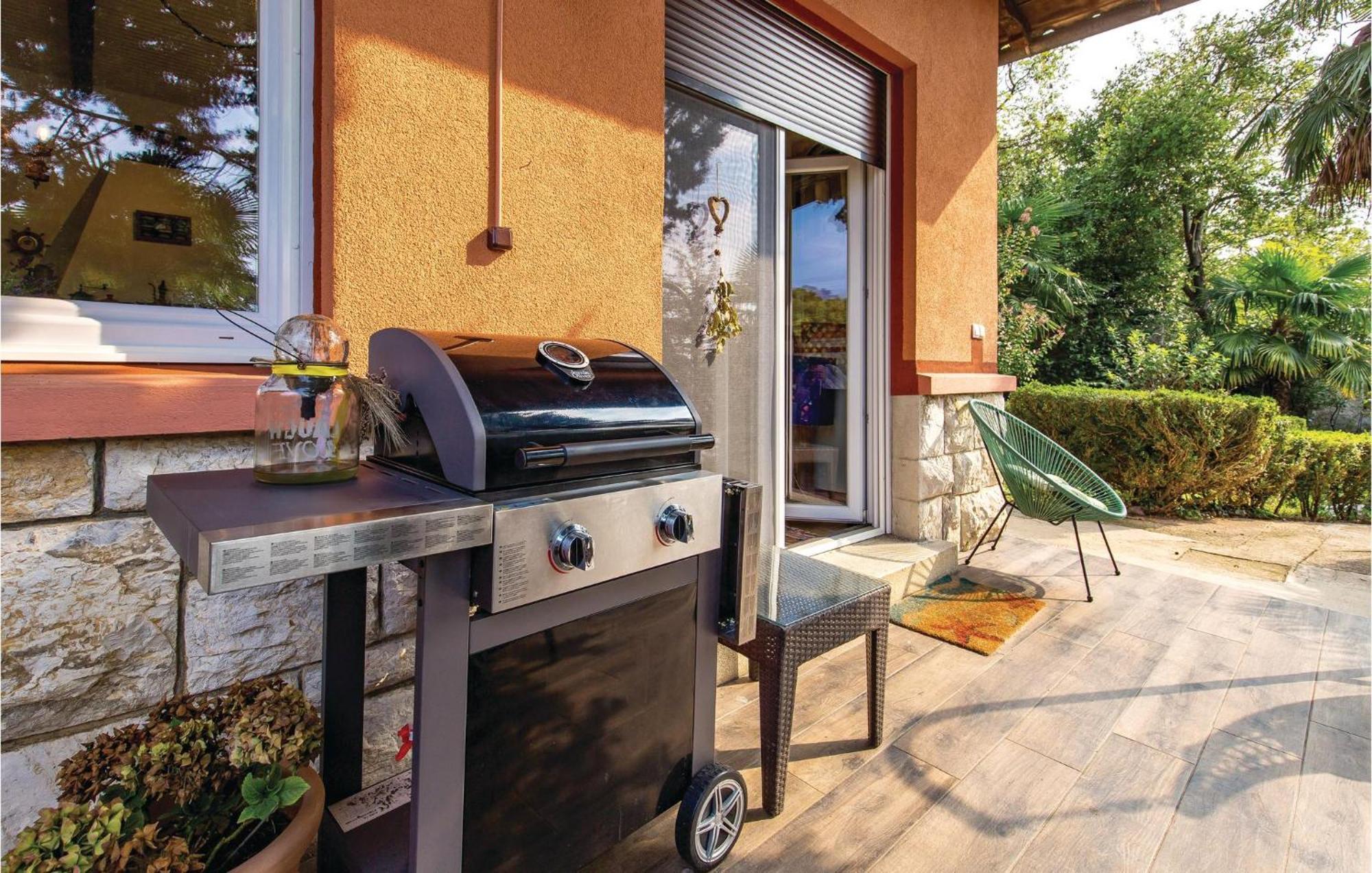 Awesome apartment in Rijeka with 1 Bedrooms&WiFi Buitenkant foto