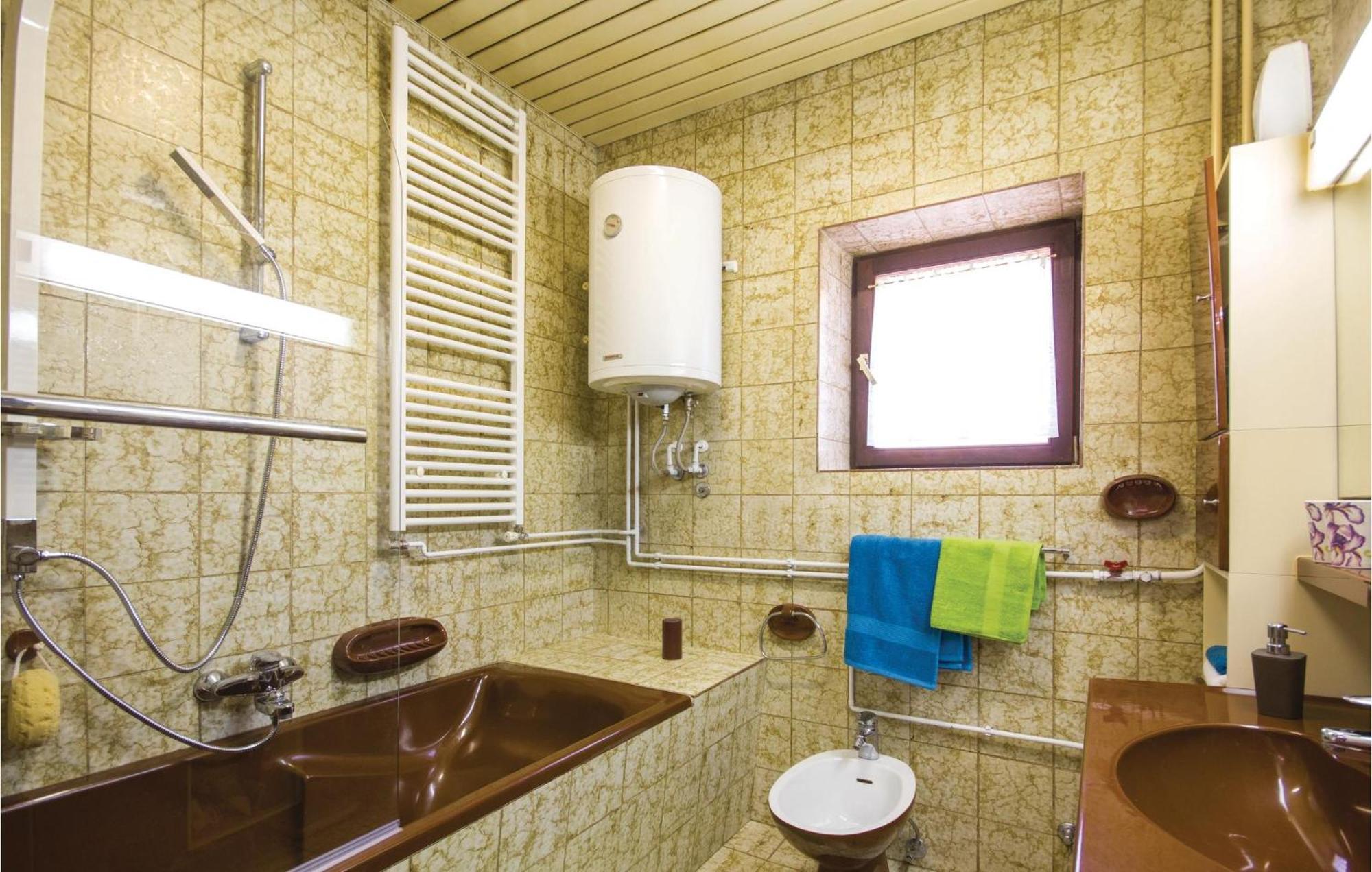 Awesome apartment in Rijeka with 1 Bedrooms&WiFi Buitenkant foto