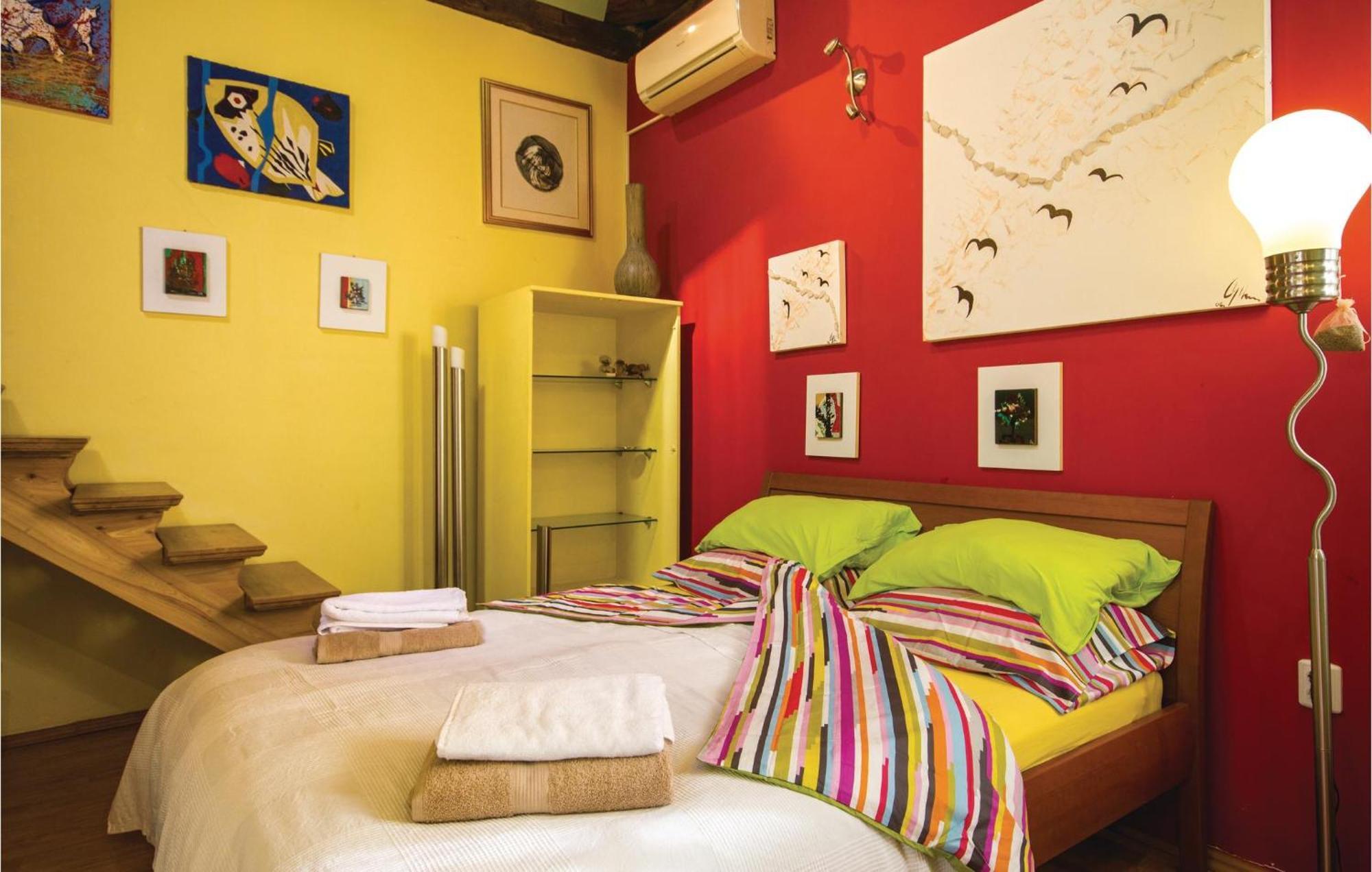 Awesome apartment in Rijeka with 1 Bedrooms&WiFi Buitenkant foto